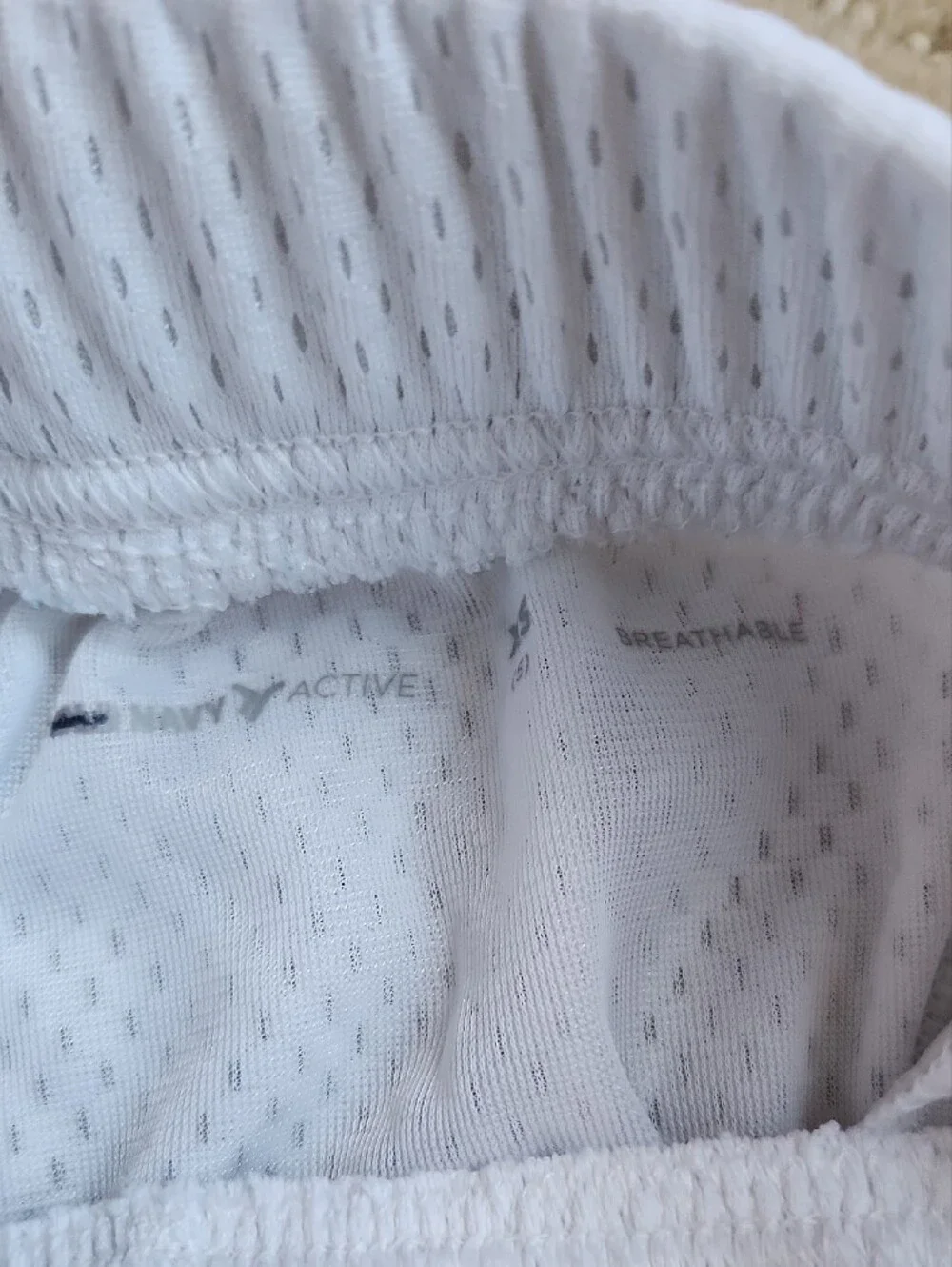 ❤️3/$15❤️Old Navy White Mesh Athletic Shorts with Contrast Drawstring